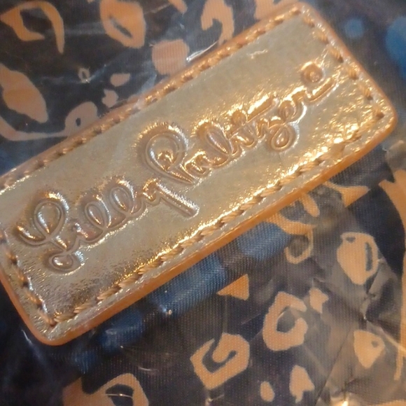 Lilly Pulitzer Bag Beale Weekender Bag NWT Easy to Spot OS - Picture 9 of 13